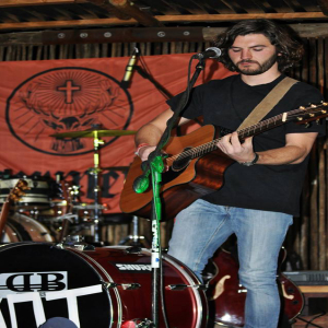 august oak tree performing